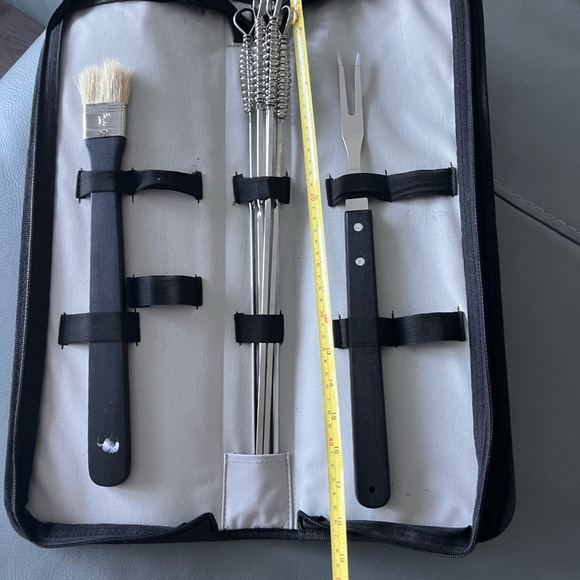 HERSHEYS BARBEQUE BBQ OUTDOOR GRILLING TOOL KIT SET WITH CARRYING CASE - Picture 3 of 9